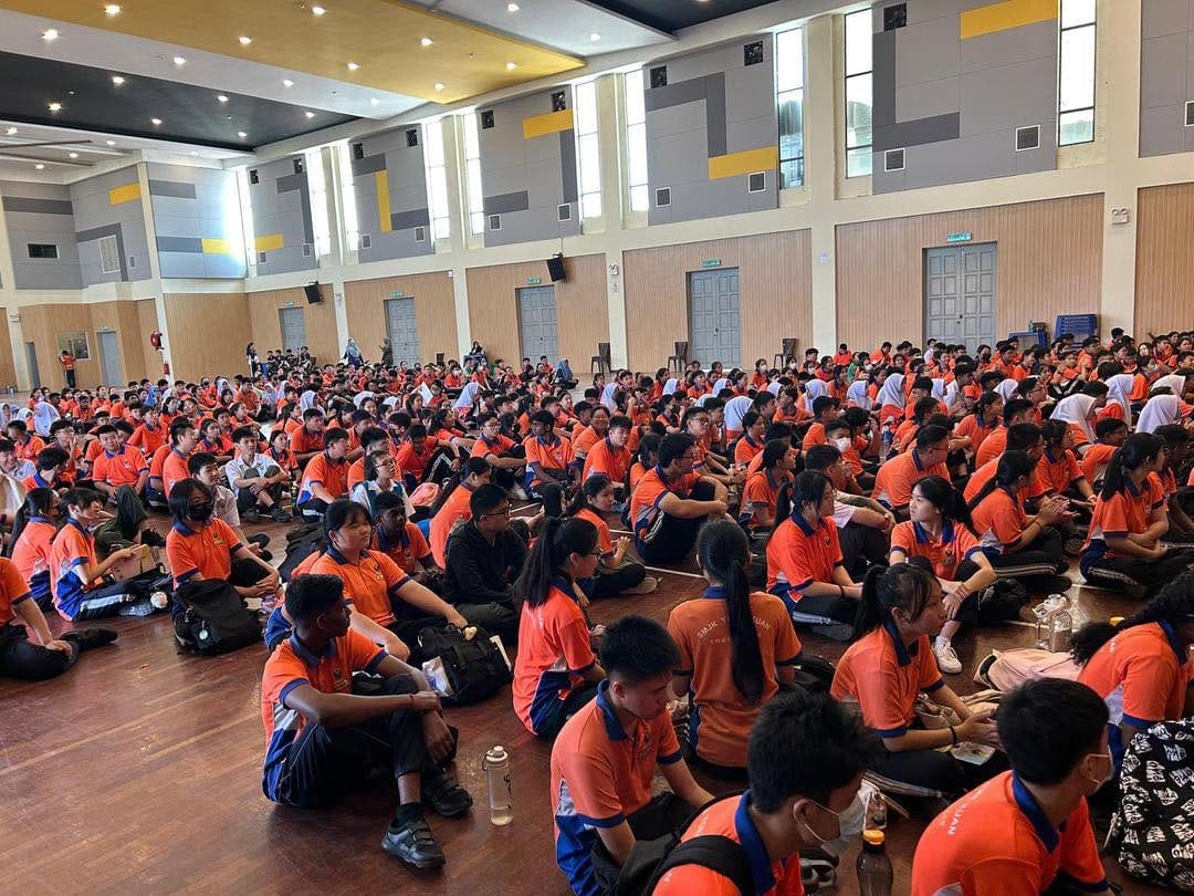 SMJK Yoke Kuan 12