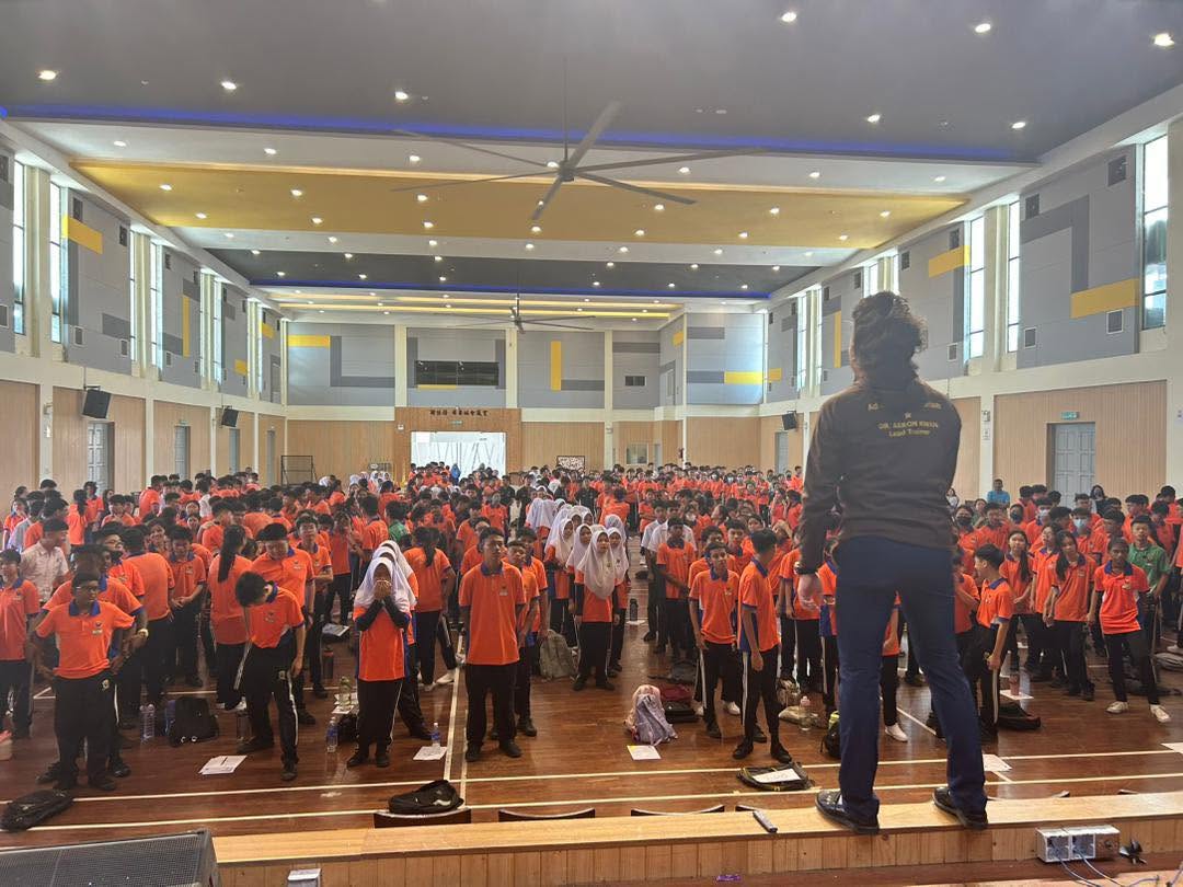 SMJK Yoke Kuan 14